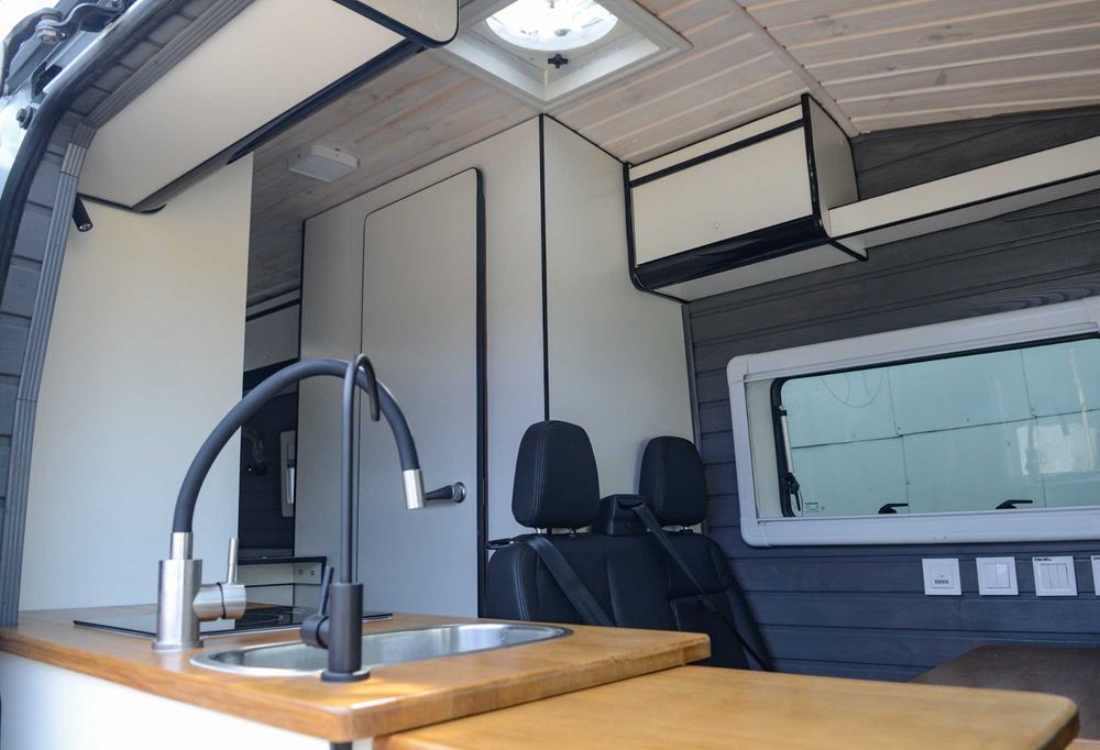 Дім на колесах- кемпери. Комплексне переобладнання.