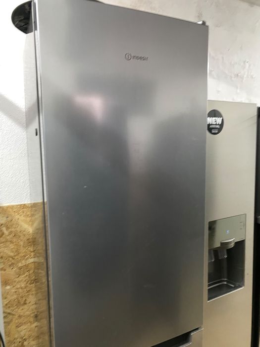 Frigorifico Indesit combinado