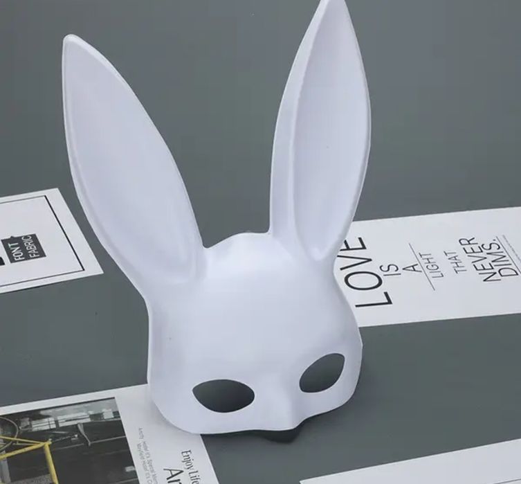 Матовая маска зайца кролика плэйбой playboy квадробики карнавальна