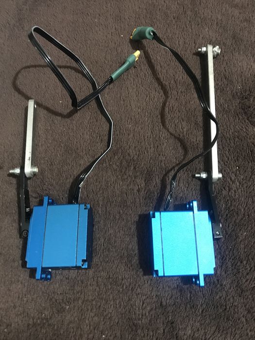 2 сервоприводи стан відмінний