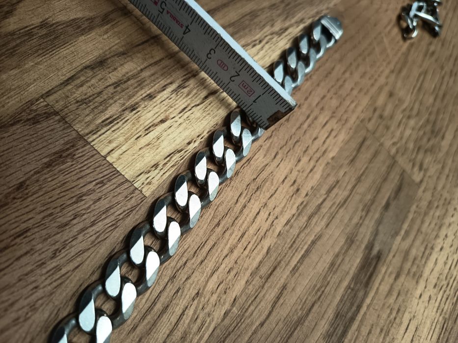 Srebrna bransoletka i łańcuszek