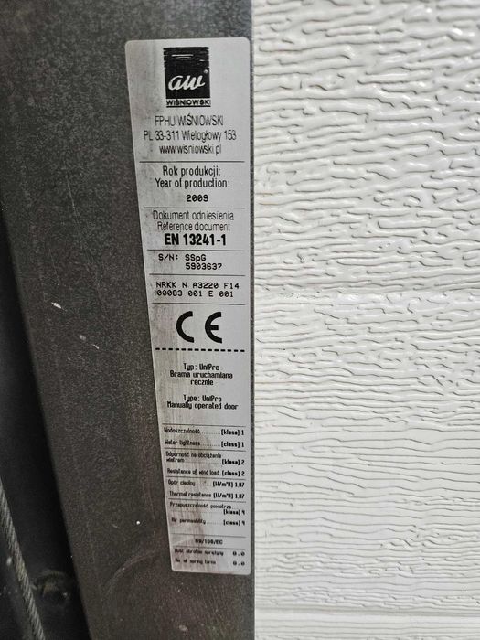 Brama garażowa segmentowa Wiśniowski