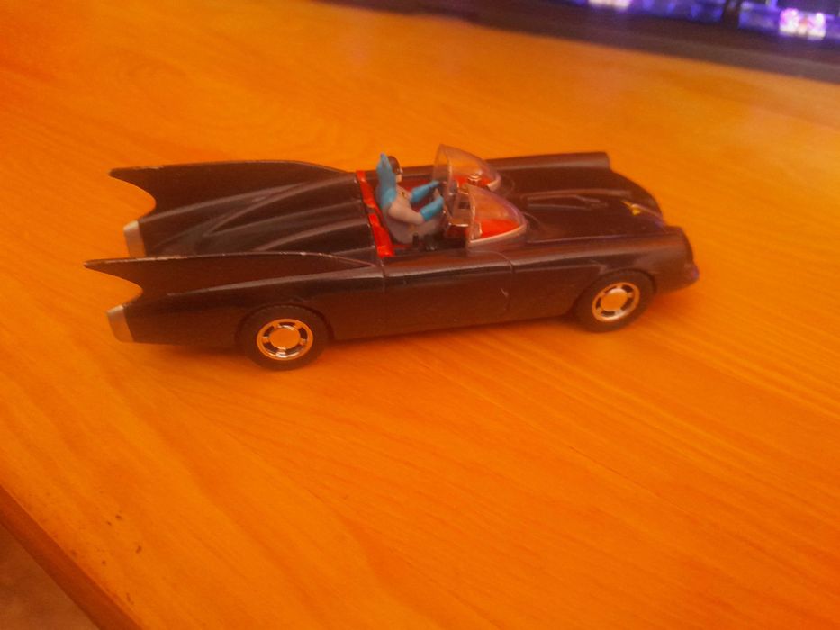 Batmobile Corgi 1960 retro