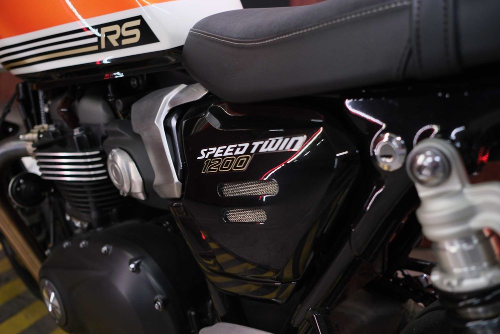 Triumph Speed Twin 1200 із Японії