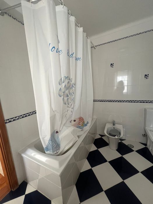 Moradia geminada em Sao Joao dos Montes/ Alhandra