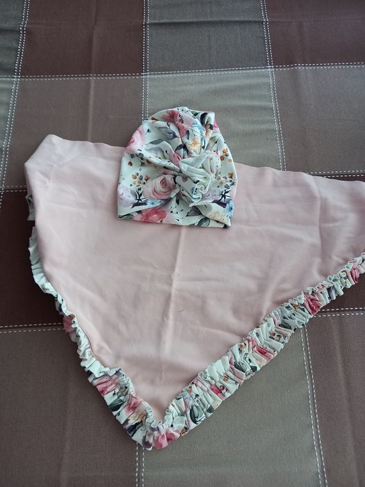 Komplet dziewczęcy, czapka i chusta na wiosnę/ jesień, motyw kwiatowy