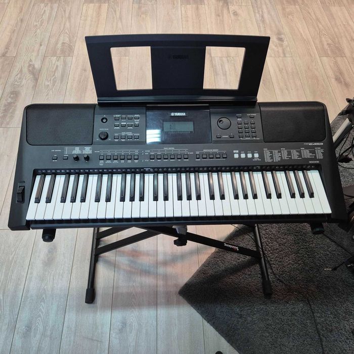 Keyboard Yamaha PSR-E463 + Statyw + Pedał Yamaha