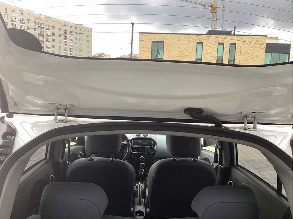 Пежо іон 2016 р.  Peugeot iOn електричка