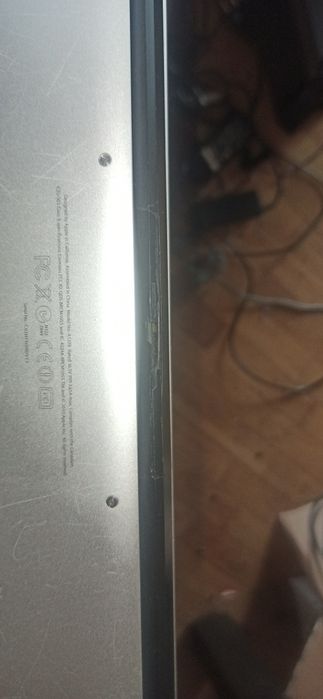 Sprzedam zamienięMacbook Pro dwa dyski