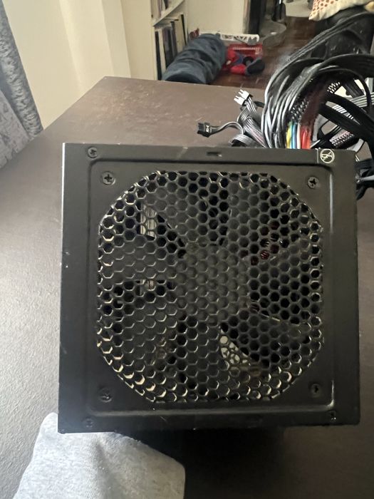 Fonte de alimentação Supersonic 520W