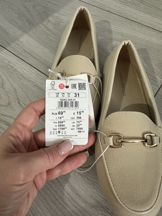 Взуття лофери для дівчинки