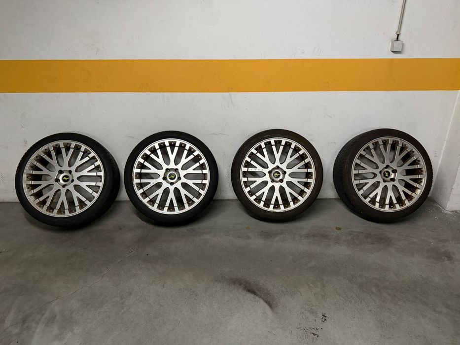 Jantes 22” Kahn Design 5x120 + Pneus 265/35R22 (2 Pirelli Novos)