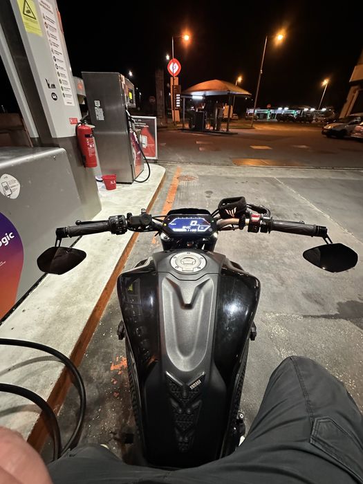 Yamaha MT07 Pure 35kw (deslimitada)