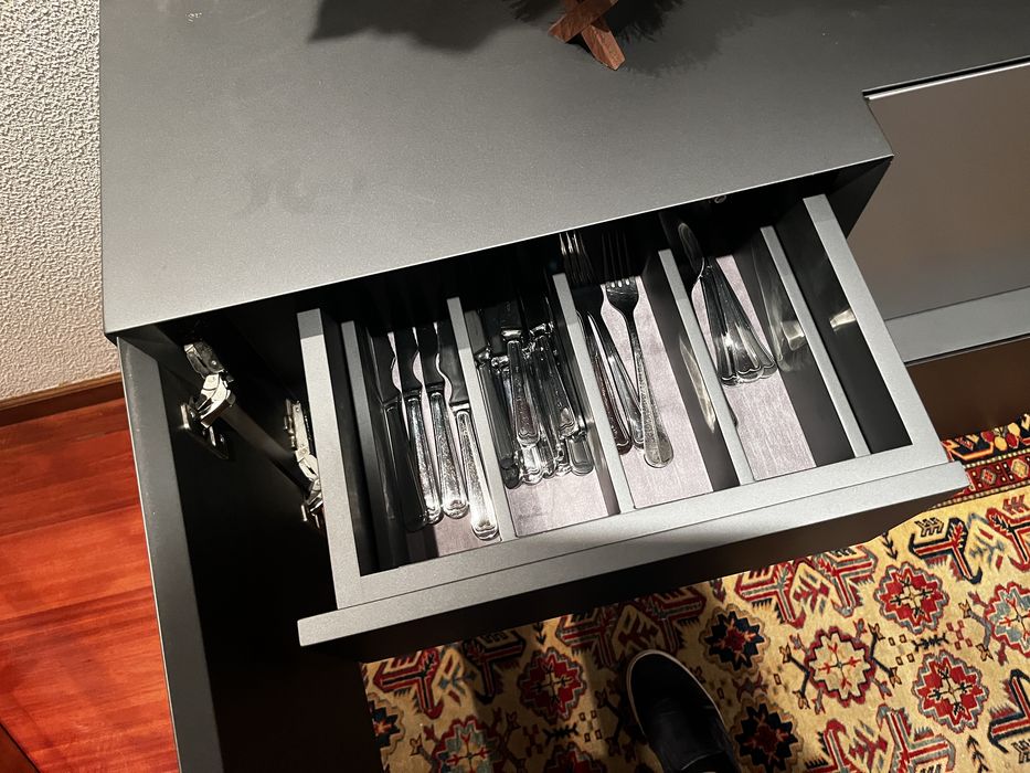 Aparador Design Moderno 200 cm – Bom Estado