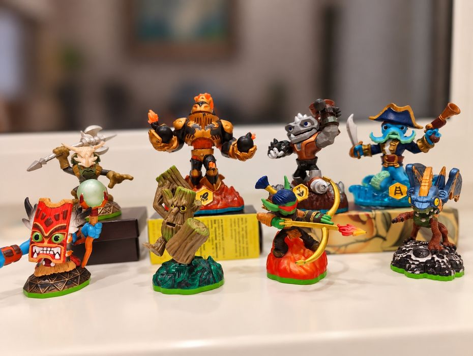 Skylanders Activision фігурки 8 шт + Nintendo Amiibo Bowser: 300 грн ...