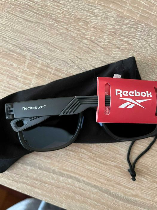 Óculos de sol Reebok