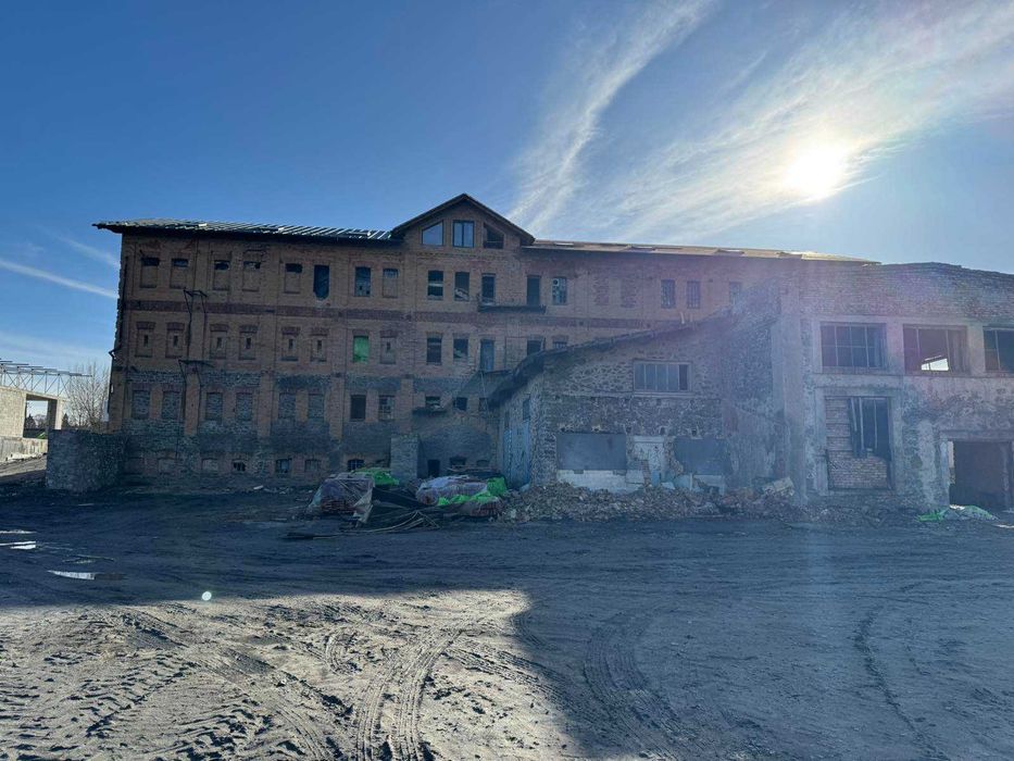 Продаж комплексу комерційна нерухомість м.Полонне