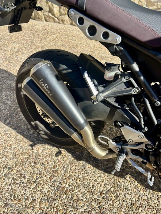 Escape Leo Vince GP Duals - Yamaha XSR 900