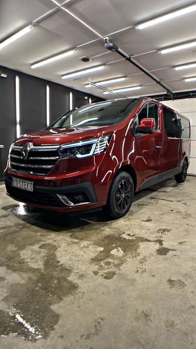 Wynajem krótko i długoterminowy Busów 9 osobowych i osobówek