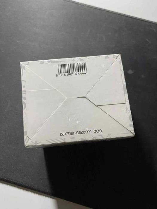 Box z naklejkami panini Euro 2016