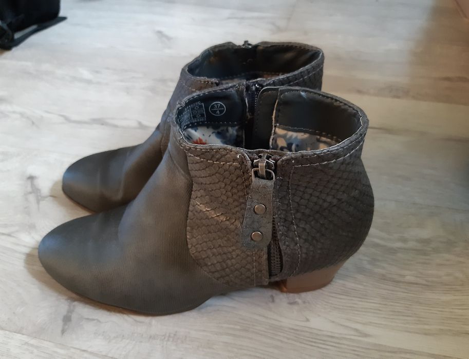 Szare botki na 4.5 cm obcasie podbitym u szewca rozmiar 37 zapinane