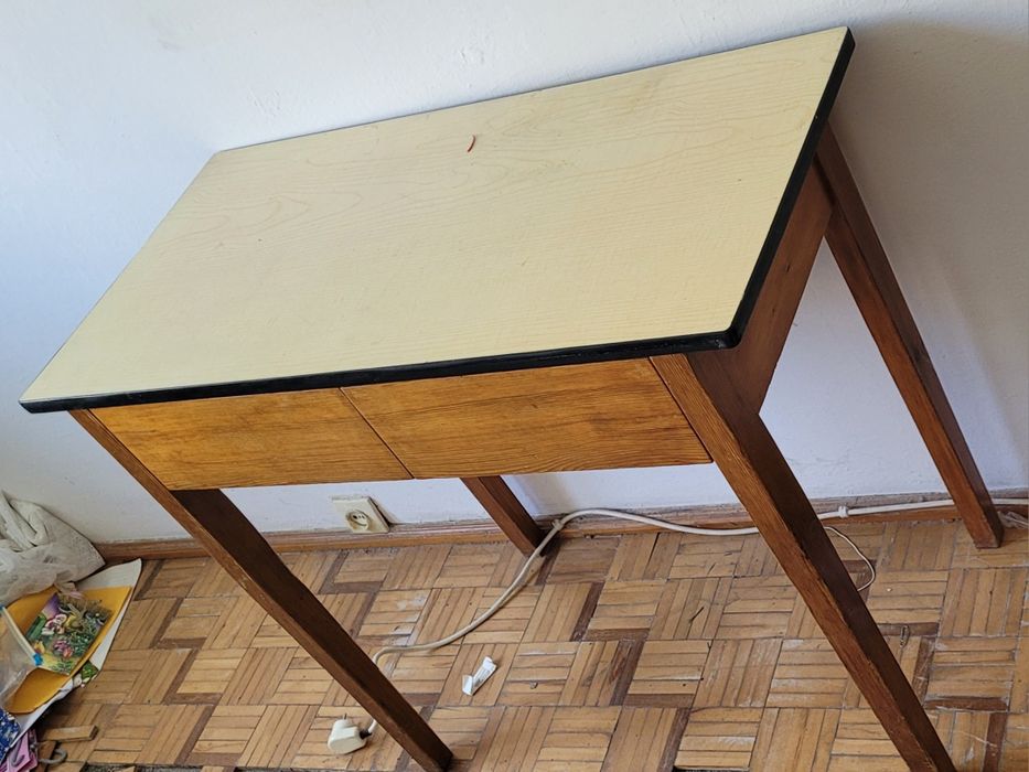 Biurko z czasów PRL