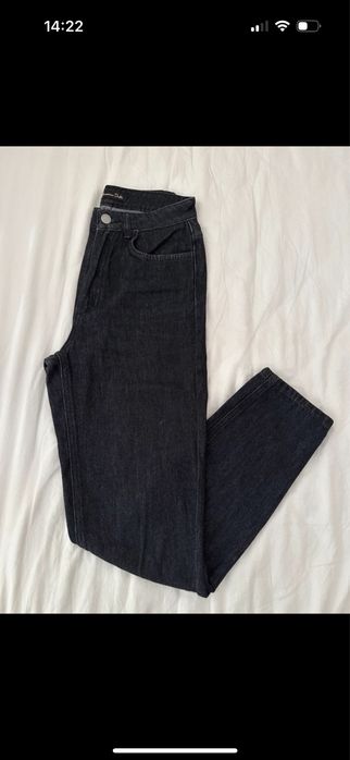 Czarne spodnie jeansowe wysoki stan Massimo Dutti