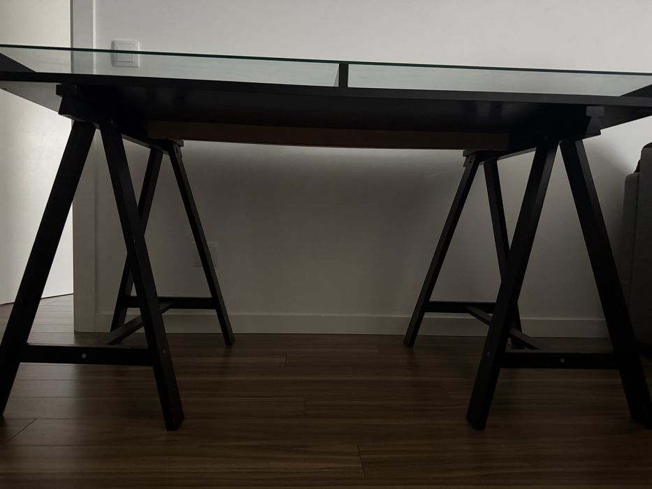 Secretária IKEA madeira c/ tampo de vidro