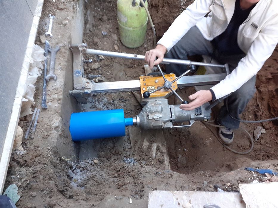 Алмазное сверление буренение отверстий резка проёмов, Демонтаж бетона,