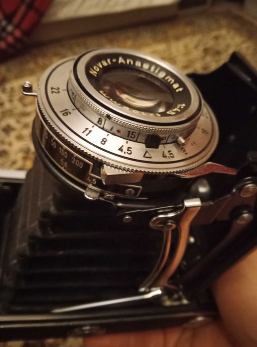 Câmara Fotográfica Vintage Nettar Zeiss Ikon dos anos 40