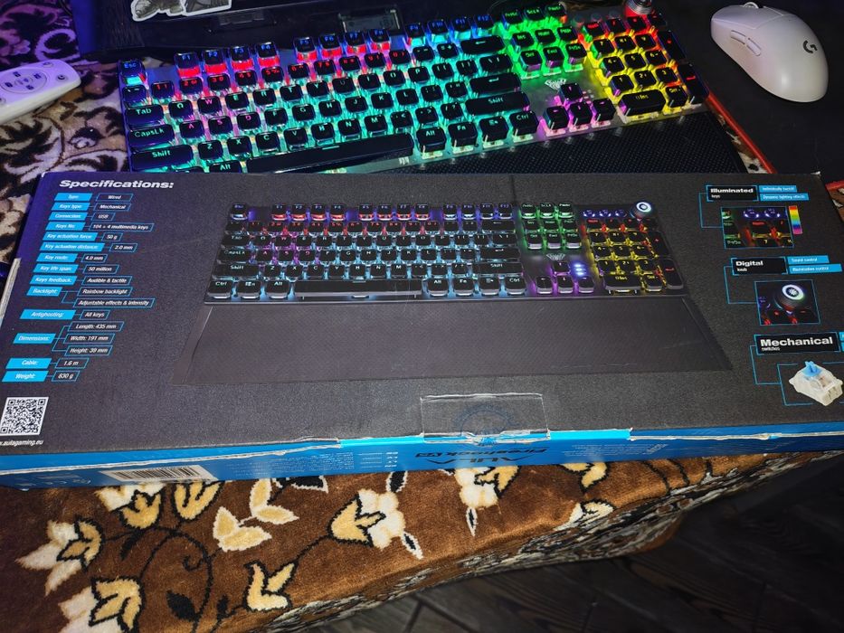 Продам клавиатуру AULA FIRESHOCK V5