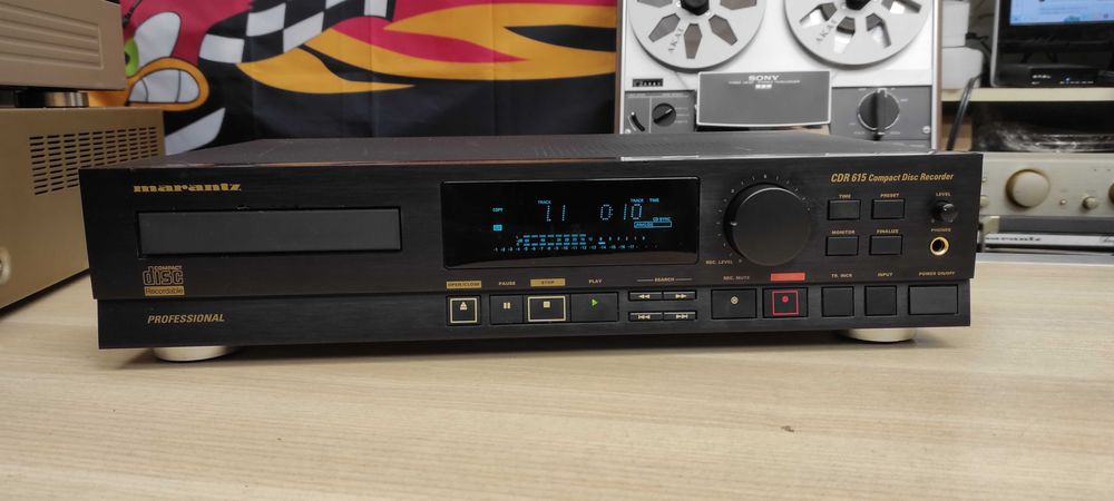CD програвач Marantz CDR-615 Professional
