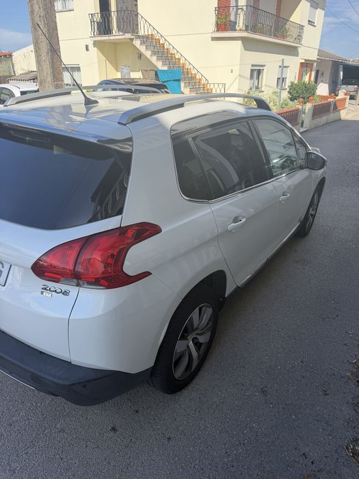 Vendo Peugeot 2008 1.2 VTI Allure. 102000 2015 foto 4