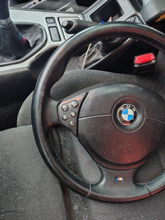 Ładny stan Kierownica serducho E39 2 naboje ma pakiet  części