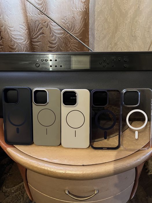 Чехлы для iPhone 16 Pro Max