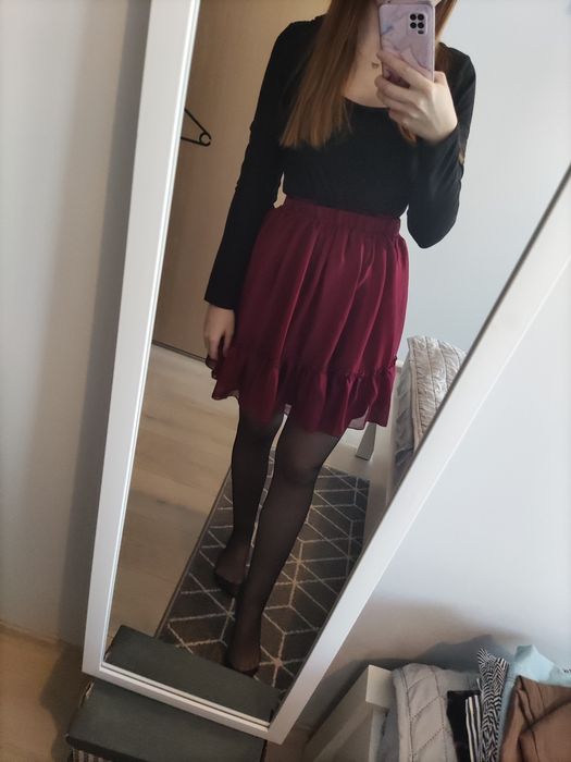 Nowa spódniczka rozkloszowana
