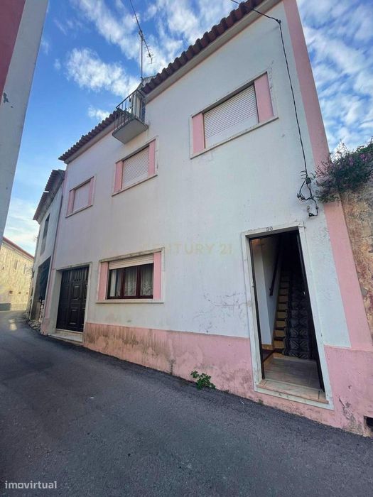 Imóvel Exclusivamente Disponível Para Aquisição Com Capitais Próprios