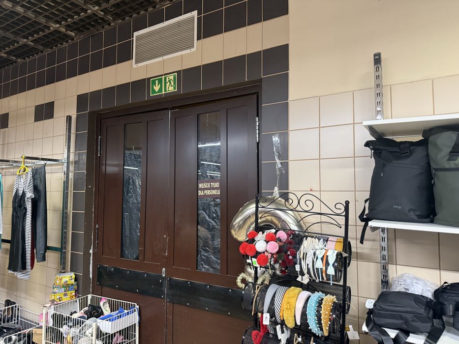 Lokal handlowy 1200 m² przy Lidlu – wynajem