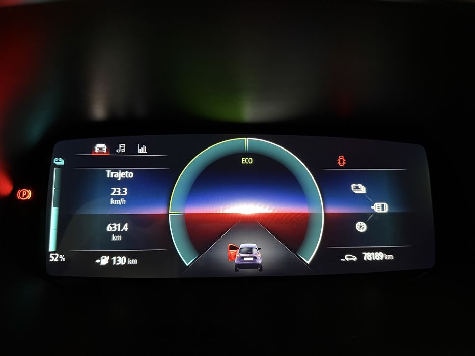 Renault Zoe roxo (Baterias próprias)