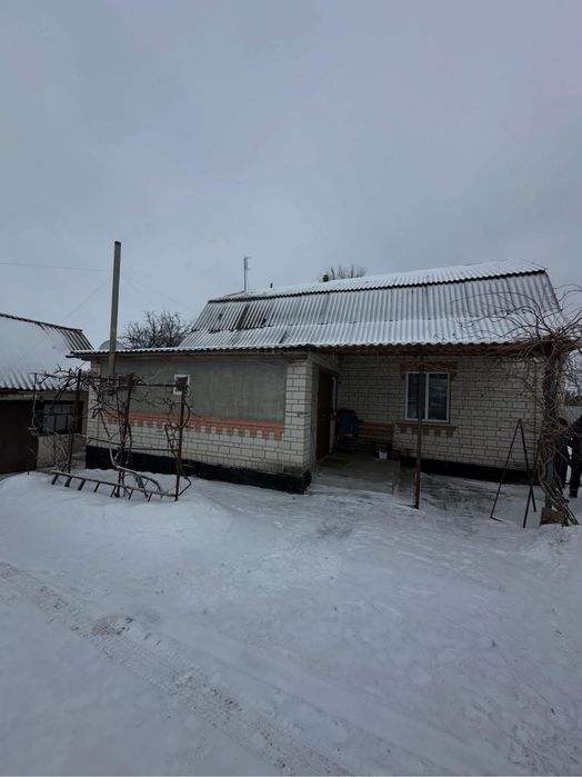 Продаж будинку Завадівка( Володарка). Розглядаємо державні програми .