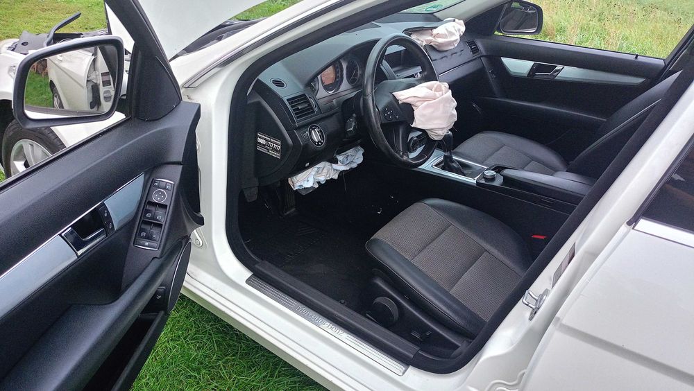 Mercedes c 204 1.8 kompresor w całości