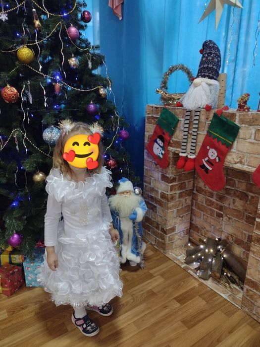 Сукня сніжинки  .