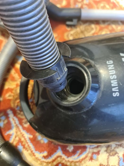 Продам робочий пилосос samsung