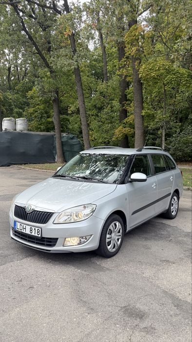 Skoda Fabia 1.6 дізель 2010 року в гарному стані