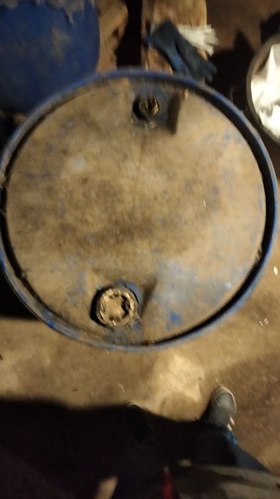 Bidão com bujão de 120 lt