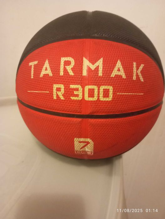 10 Vendo bola Size 7  De Basquete, laranja e preta