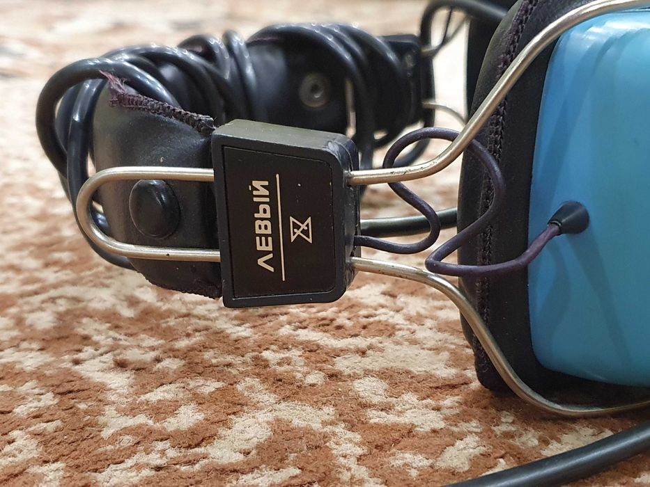 Старовинні радянські навушники ТДС-6 Стерео