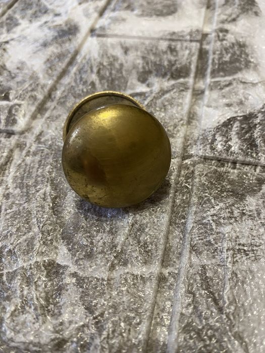 Вінтажна меблева ручка-кнопка, латунь