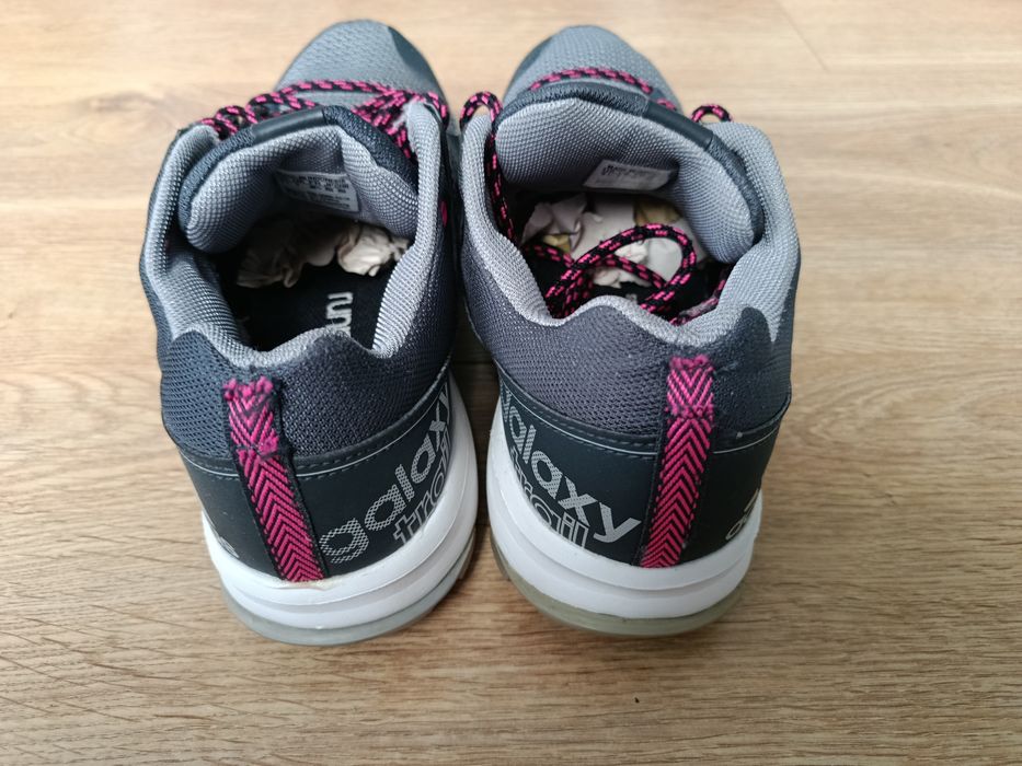 Adidas Galaxy nr 40 2/3--26 cm