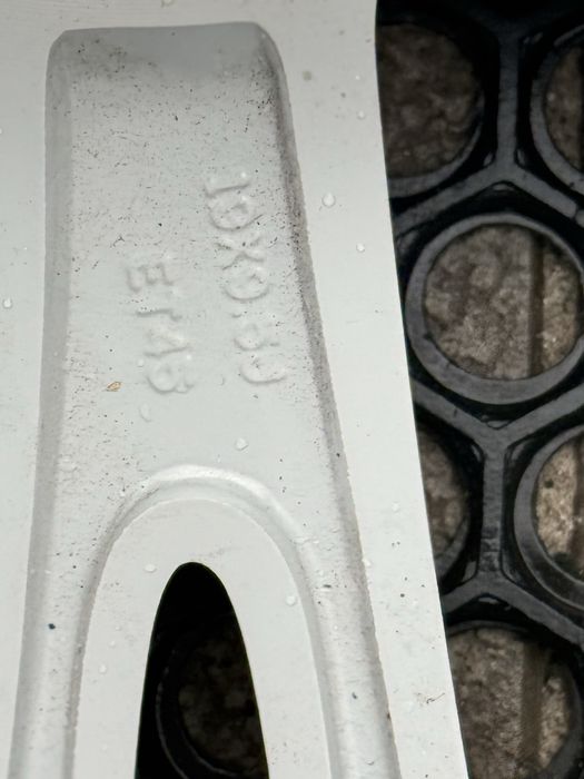 Оригінальні диски tesla model y модел вай гарний стан 5 114,3 r19